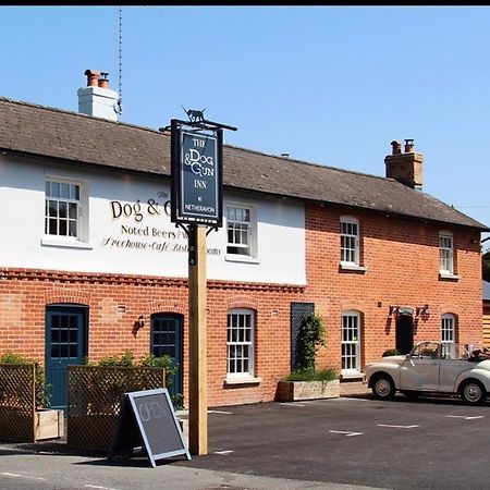 The Dog & Gun Inn Netheravon Εξωτερικό φωτογραφία