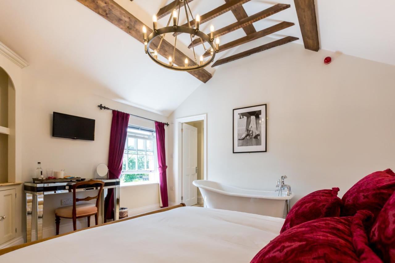 The Dog & Gun Inn Netheravon Εξωτερικό φωτογραφία