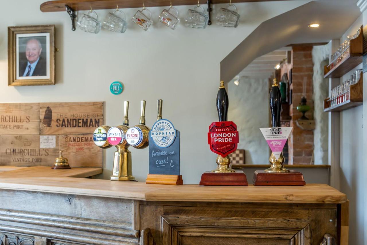 The Dog & Gun Inn Netheravon Εξωτερικό φωτογραφία