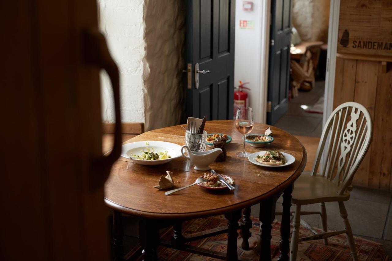 The Dog & Gun Inn Netheravon Εξωτερικό φωτογραφία