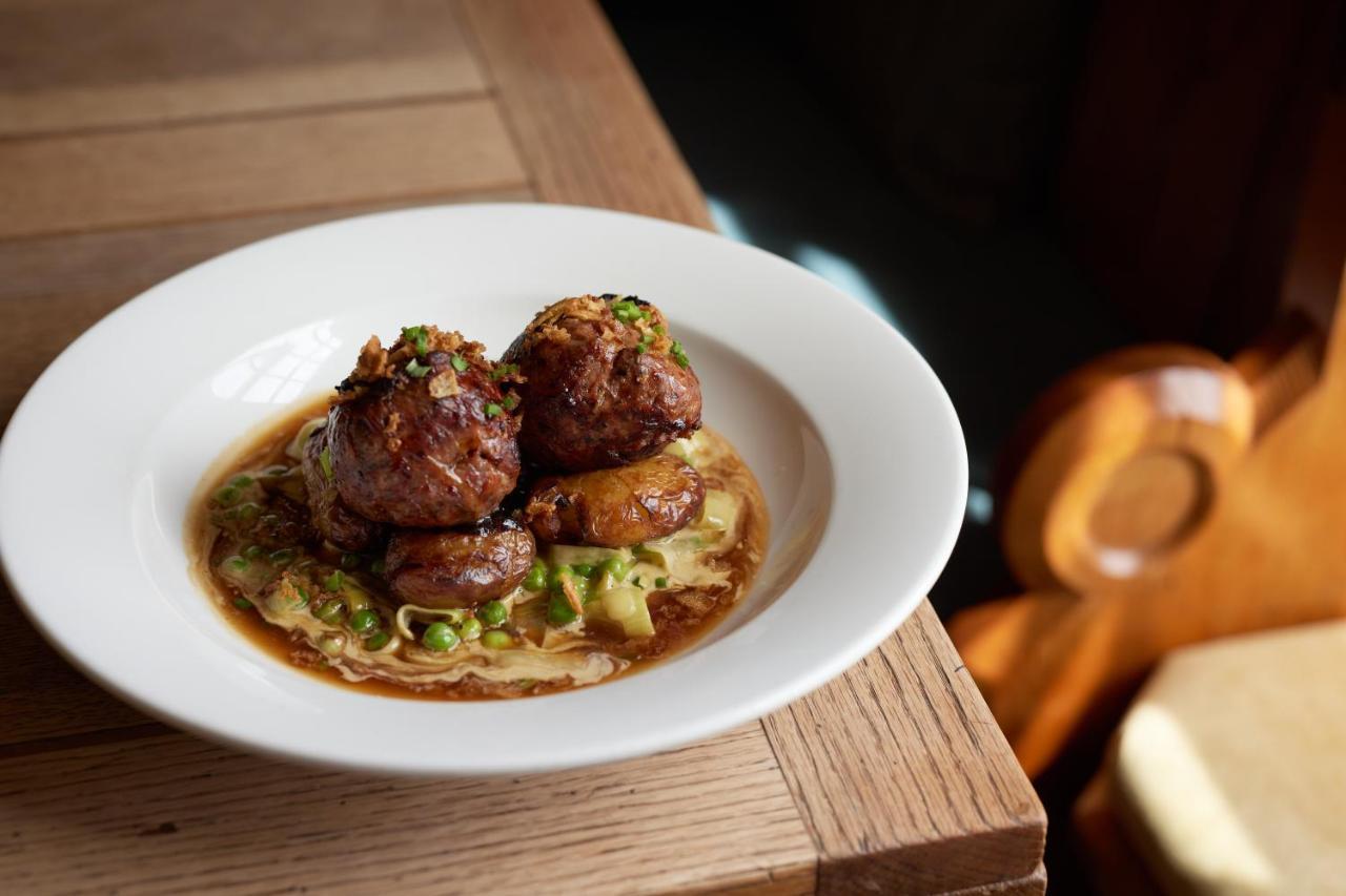 The Dog & Gun Inn Netheravon Εξωτερικό φωτογραφία