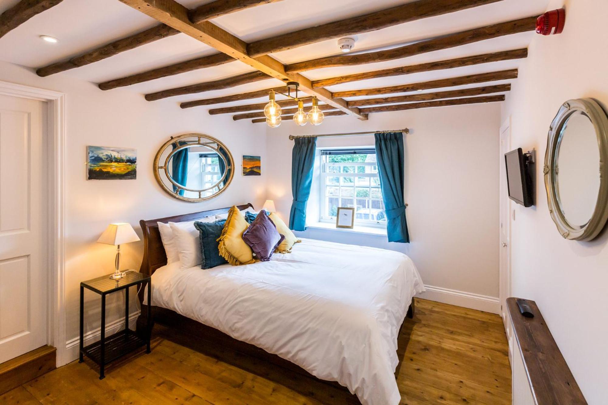 The Dog & Gun Inn Netheravon Δωμάτιο φωτογραφία